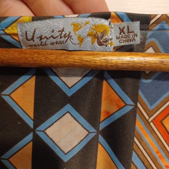 Unity XL Azteca Style Fall Plus Tunic - Picture 3 of 5